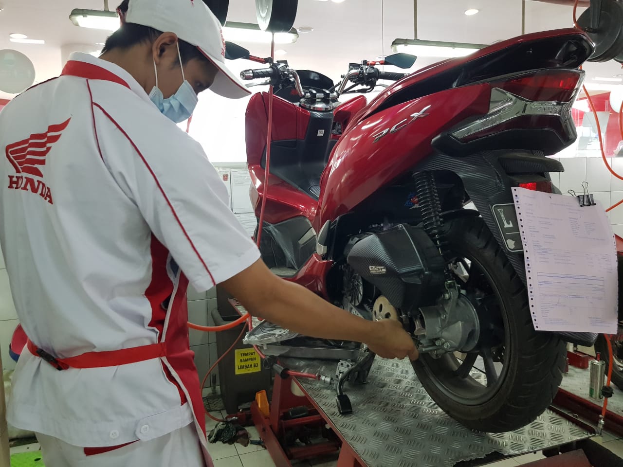 Tips Merawat dan Memilih Ban Motor